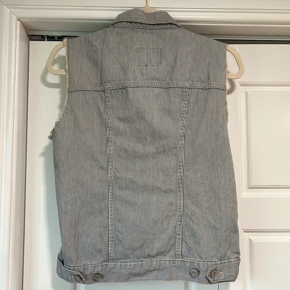 Rock & Republic Denim Vest Size Small - Picture 8 of 9